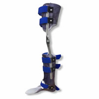 KAFO (knee ankle foot orthosis) equipped with free motion knee joint and tibia fracture AFO section